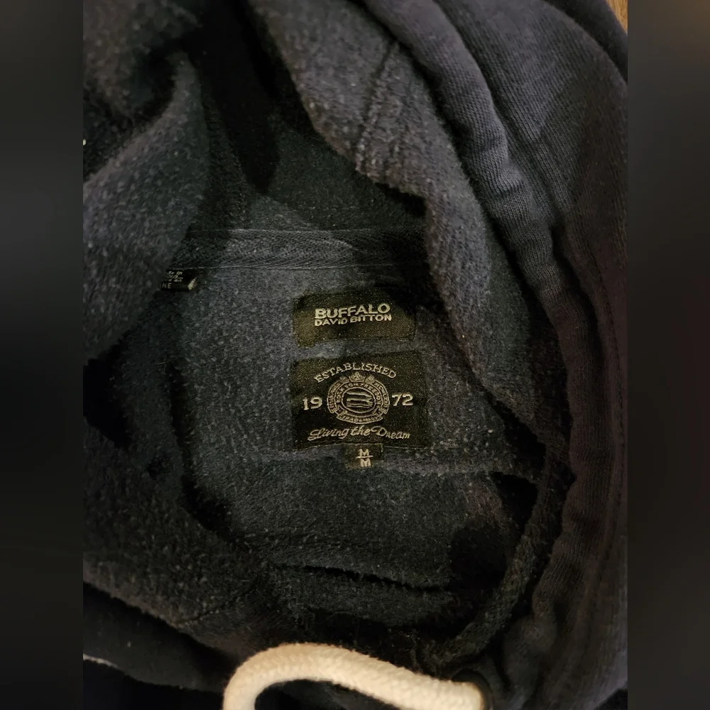 Buffalo David Bitton Hoodie - Picture 3 of 3